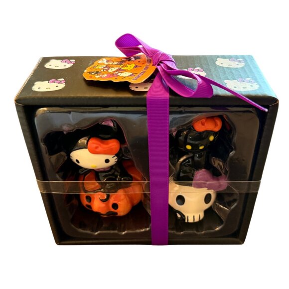 Hello Kitty Halloween‎ Pumpkin Stacking Salt & Pepper Shaker Set - Picture 4 of 8